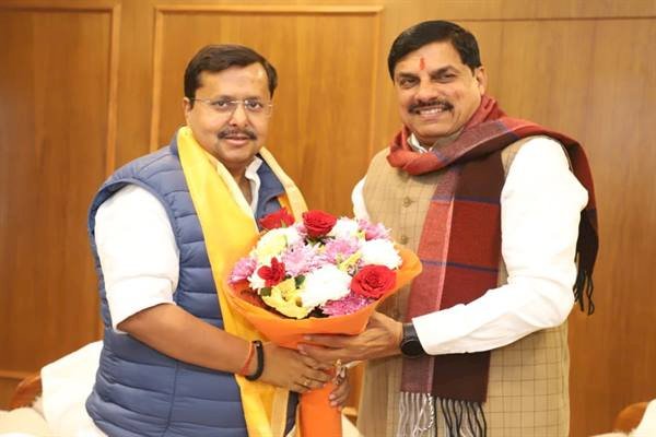 निगम–मंडल नियुक्तियों की अटकलों के बीच CM मोहन का अचानक दिल्ली दौरा, दावेदार नेताओं में बढ़ी सरगर्मी