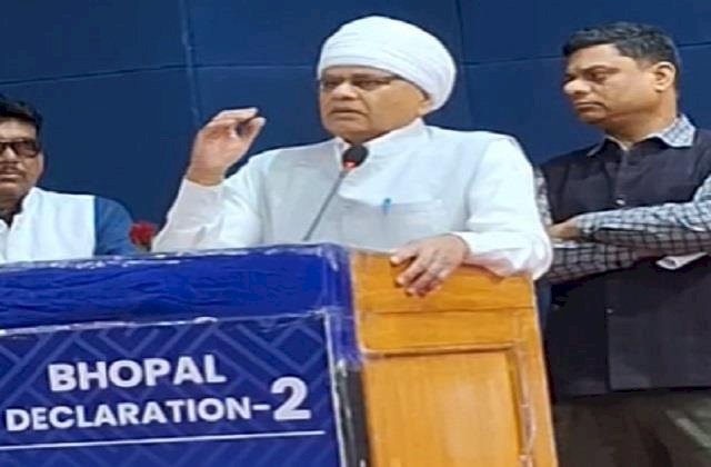 विधायक फूल सिंह बरैया के बिगड़े बोल, दिग्विजय सिंह की मौजूदगी में दिया बड़ा बयान, SC-ST प्रतिनिधियों की हालत मुंह पर पट्टी बंधे कुत्ते जैसी