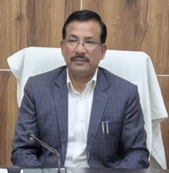 फर्जी प्रमाण पत्र के पीछे सच्चाई उजागर: केयर टेकरों का मानदेय अड़ा, सचिव निलंबित