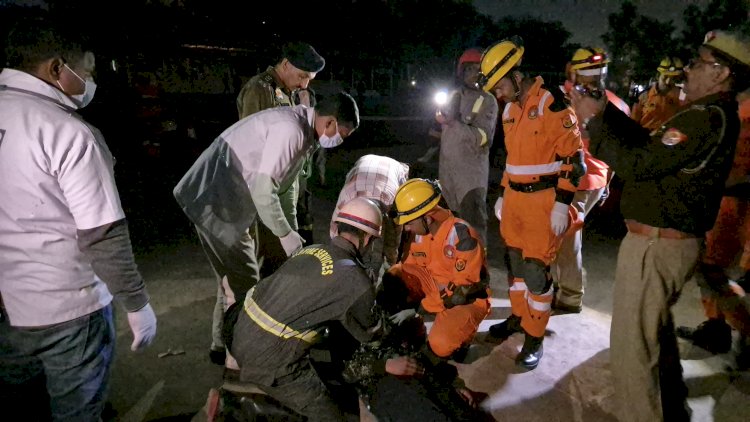 हवाई हमले की आपात स्थिति से निपटने का किया गया व्यावहारिक अभ्यास, सभी विभागों का सराहनीय समन्वय,पुलिस लाइन में नागरिक सुरक्षा ब्लैकआउट मॉकड्रिल का सफल आयोजन