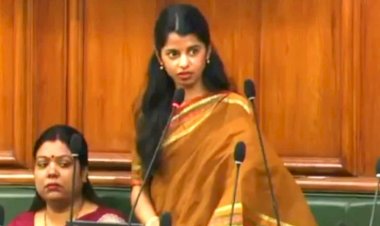 मैथिली ठाकुर ने विधानसभा में अपनी ही सरकार को घेरा,मैं मंत्री के जवाब से संतुष्ट नहीं, मंगल पांडे के उत्तर को  प्वाइंट देकर खारिज कर दिया