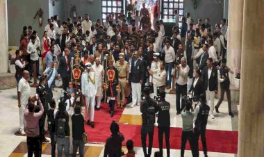 मध्य प्रदेश विधानसभा के बजट सत्र में विपक्ष का जमकर हंगामा, कार्यवाही कल तक के लिए स्थगित,राज्यपाल के अभिभाषण में इंदौर हादसे का जिक्र नहीं, कांग्रेस का तीखा विरोध