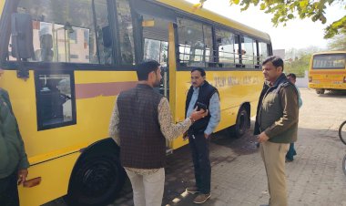 स्कूली वाहनों पर एआरटीओ का हंटर: ओवरलोडिंग पर चेतावनी, बच्चों को घर से लाने-छोड़ने के सख्त निर्देश