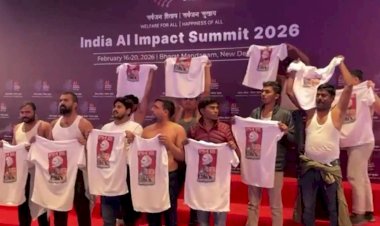 AI समिट में यूथ कांग्रेस का टी-शर्ट उतारकर प्रदर्शन, PM मोदी के खिलाफ की नारेबाजी; पुलिस ने 5 को हिरासत में लिया