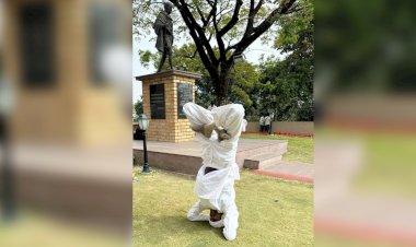 विधानसभा में कांग्रेस विधायक का शीर्षासन: 15 FIR हटाने की मांग पर अनोखा विरोध, बोले– ‘मर जाऊंगा लेकिन डरूंगा नहीं’