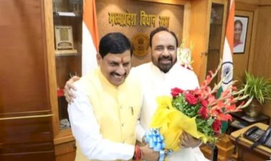 मुख्यमंत्री की मौजूदगी में गोपाल भार्गव का बड़ा बयान,रहस मेले के मंच से- बोले,हम बुंदेलखंड के लोग गरीब हो सकते हैं, पर गद्दार नहीं":  सियासी गलियारों में मची हलचल