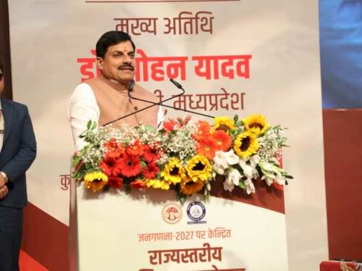 CM मोहन की कलेक्टर-कमिश्नरों के साथ बैठक, जनगणना समयसीमा में पूरी करने के निर्देश