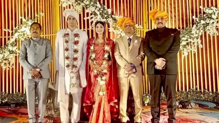 एमपी के चर्चित IAS अवि प्रसाद की तीसरी शादी चर्चा में: दो पत्नियां कलेक्टर, तीसरी डिप्टी सेक्रेटरी से रचाया विवाह