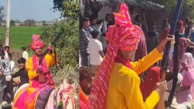 कांग्रेस विधायक बाबू जंडेल और उनके बेटे ने शिव बारात में की हर्ष फायरिंग, वीडियो हो रहा वायरल, पुलिस करेगी कार्रवाई?