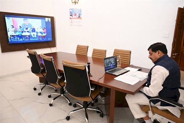 सर्वाइकल कैंसर से बचाव की दिशा में बड़ा कदम: पीएम मोदी ने किया एचपीवी टीकाकरण अभियान का शुभारंभ, CM मोहन यादव बोले—महिलाओं और बालिकाओं के स्वास्थ्य व सुरक्षित भविष्य के लिए सरकार प्रतिबद्ध