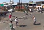 जमीन विवाद ने लिया हिंसक रूप, बीच सड़क लाठी-डंडों से मारपीट का वीडियो वायरल