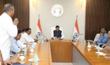 CM मोहन यादव से बातचीत के बाद ऑपरेटर्स ने वापस लिया फैसला,बैठक के बाद राजपत्र होल्ड, 2 मार्च से नहीं होगी बसों की हड़ताल