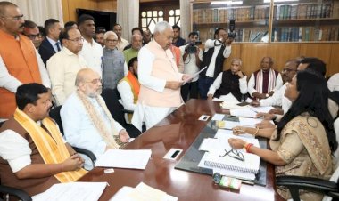 नीतीश चले दिल्ली:बिहार की राजनीति में बड़ा बदलाव, नीतीश कुमार ने राज्यसभा के लिए दाखिल किया नामांकन