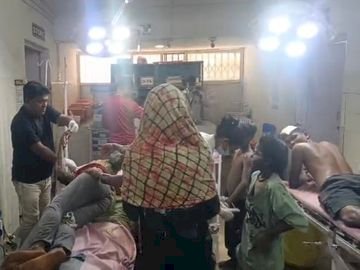 देसी बम से हमला, 5 नाबालिग समेत 7 घायल पुरानी रंजिश में आरोपियों ने फेंका बम, इलाके में भारी पुलिस बल तैनात