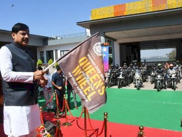 CM मोहन ने देशभर की 25" क्वींस ऑन द व्हील्स” बाइकर्स को किया रवाना,महिला बाइकर्स ने लगाया नारा “देश के दिल में हम सेफ हैं" 1,400 KM लंबी करेगी बाइक ट्रेल