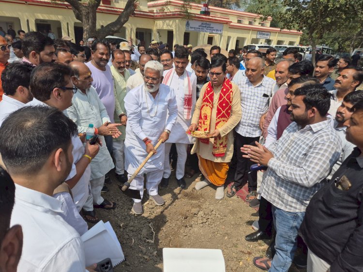 किसानों को मिलेगा मजबूत सिंचाई तंत्र: जल शक्ति मंत्री स्वतंत्र देव सिंह ने उरई में 6.78 करोड़ रुपये की परियोजनाओं का किया शिलान्यास