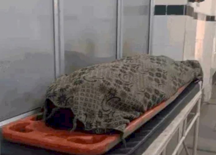 खाने को लेकर हैवान बना बेटा: जबलपुर में मां की पीट-पीटकर हत्या, हंसिया से गला रेतकर फरार