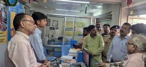 डीएम व एसपी ने गैस एजेंसियों का निरीक्षण कर उपभोक्ताओं से संवाद कर जानी वितरण व्यवस्था