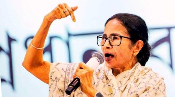 फिर से लॉकडाउन लगा सकते है PM मोदी’, मुख्यमंत्रियों के साथ बैठक से पहले ममता बनर्जी भड़की