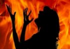 9वीं की छात्रा ने खुद को लगाई आग-छेड़छाड़ और धमकियों से टूटी हिम्मत:FIR कराकर पिता लौटे तो आरोपियों ने घर के पास घेरकर पीटा, इससे सहम गई..
