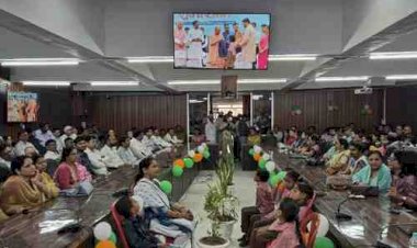 स्कूल चलो अभियान से शिक्षा बने जनआंदोलन, हर बच्चे तक पहुंचे ज्ञान का अधिकार- जनप्रतिनिधियों व अधिकारियों ने दिलाया शत-प्रतिशत नामांकन व निपुणता का संकल्प