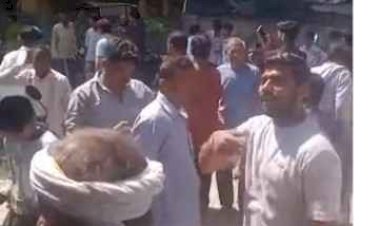 प्रीपेड मीटर के विरोध में कुठौंद के उपभोक्ता सड़कों पर,मीटर से हो रहा धन का दोहन