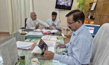 गेहूं खरीद में कोई बाधा नहीं, जनपद में 1 लाख 83 हजार वारदाना उपलब्ध -जिलाधिकारी राजेश कुमार पाण्डेय