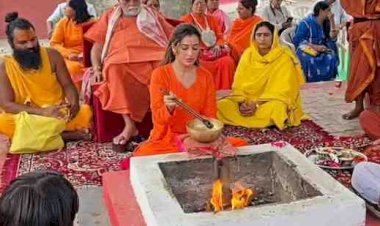 महाकुंभ वायरल हर्षा रिछारिया ने उज्जैन में लिया संन्यास, खुद का पिंडदान किया, नया नाम हर्षानंद गिरि,अब नए आध्यात्मिक जीवन की शुरुआत