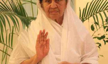 करुणा, सेवा और साधना के एक युग का अवसान पद्मश्री परम पूज्य आचार्य श्री चंदना जी ‘ताई माँ’ का महाप्रयाण