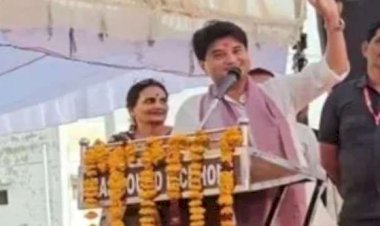 ज्योतिरादित्य सिंधिया ने बताया गर्मी से बचने का देसी नुस्खा, बोले -पॉकेट में प्याज ले जाओ कुछ नहीं होगा,वीडियो हुआ वायरल