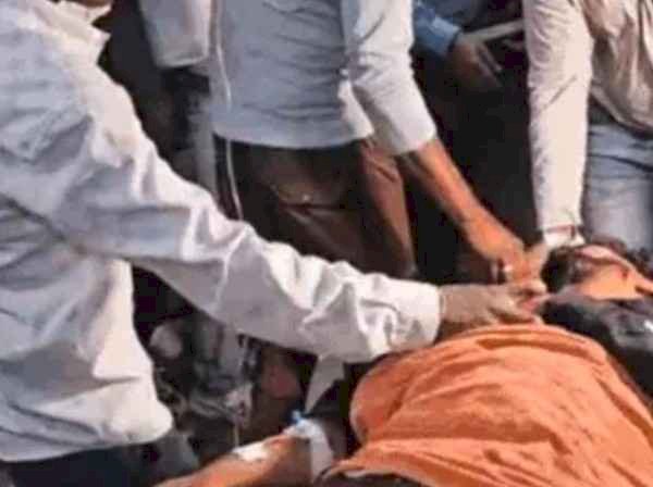 खौफनाक वारदात: युवक को चाकू से गोदा, दौड़ा-दौड़ाकर पीटा;आंतें बाहर निकलीं, एक महीने पुराने विवाद ने लिया हिंसक रूप