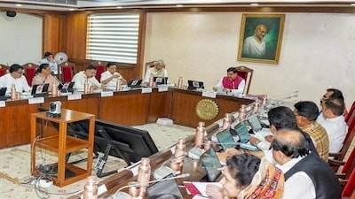 कैबिनेट के बड़े फैसले: भोपाल में FTRI सेंटर बनेगा, उज्जैन एयरपोर्ट के लिए 590 करोड़ स्वीकृत, मसूर की पूरी फसल खरीदेगी सरकार