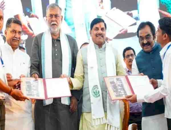 सीएम डॉ. मोहन यादव ने दी करोड़ों की सौगात, नए प्रशासनिक भवन का उद्घाटन -कृषि सखियों की ट्रेनिंग और 10 स्टार्टअप्स को 108 लाख की मिली मदद