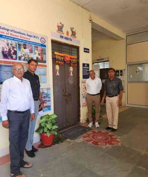 औचक निरीक्षण में खुली पोल: सागर कन्या महाविद्यालय में अव्यवस्था चरम पर, गृह विज्ञान विभाग बंद मिला, कक्षाएं ठप—अतिरिक्त संचालक सख्त, नोटिस जारी