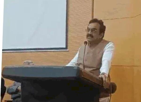 मंत्री राकेश सिंह पर IAS अधिकारी को धमकाने के आरोप: बंगले पर बुलाकर अपमानित करने का मामला गरमाया