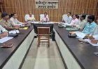 सड़क हादसों पर सख्ती के निर्देश, डीएम बोले- लापरवाही नहीं होगी बर्दाश्त,टोल प्लाजा पर 24 घंटे चलेगा जागरूकता अभियान, रॉन्ग साइड व ओवरस्पीडिंग पर करें कठोर कार्रवाई