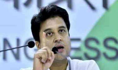 कांग्रेस पर सिंधिया का तीखा हमला: “सत्ता और पद की भूखी पार्टी, जनता का भरोसा खो रही है”