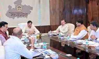 MP में परिवहन सुधार पर बड़ा फोकस: सड़क सुरक्षा सचिवालय बनेगा, ‘मुख्यमंत्री सुगम परिवहन सेवा’ से 1164 रूटों पर चलेंगी 5206 बसें