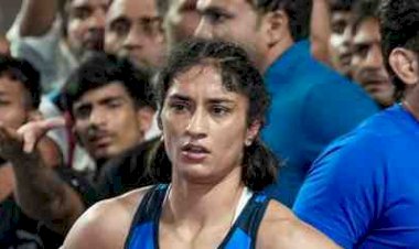 पूरे सिस्टम से लड़कर पहुंचीं ट्रायल्स तक, सेमीफाइनल में हारकर टूटा विनेश फोगाट का सपना'—हार के बाद भावुक हुईं  फोगाट