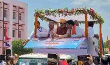 सीएम मोहन यादव की महासौगात,शुजालपुर में  349 करोड़ के कार्यों का किया भूमिपूजन और लोकार्पण,हेलिपैड से कार्यक्रम स्थल तक बस से पहुंचे