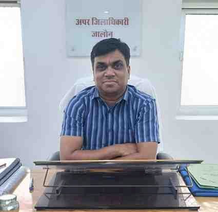अपर जिलाधिकारी वित्त एवं राजस्व संजय कुमार ने नागरिकों से की अपील, सही जानकारी देकर मजबूत बनाएं विकास की नींव