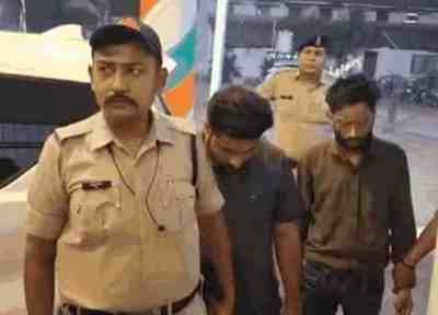 फर्जी एमबीबीएस डिग्री रैकेट का मास्टरमाइंड भोपाल से गिरफ्तार: सरकारी स्वास्थ्य सेवाओं में 50 से ज्यादा फर्जी डॉक्टरों की आशंका, कई जिलों में छापेमारी तेज
