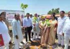 जनप्रतिनिधियों, अधिकारियों और ग्रामवासियों ने लिया पर्यावरण संरक्षण का संकल्प, वृक्षों को बताया भावी पीढ़ियों की अमूल्य धरोहर