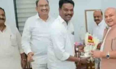 कमलनाथ के गढ़ में सियासी हलचल: कांग्रेस के 5 विधायक नरेंद्र सिंह तोमर से मिले, राज्यसभा चुनाव से पहले बढ़ीं अटकलें