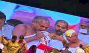 71 वर्षों बाद खरतरगच्छ में ऐतिहासिक आचार्य पदारोहण: विनयकुशल मुनि बने आचार्य श्री जिनचंद्रसूरीश्वर जी, रायपुर में उमड़ा श्रद्धा का सागर-चम्पालाल बोथरा सूरत