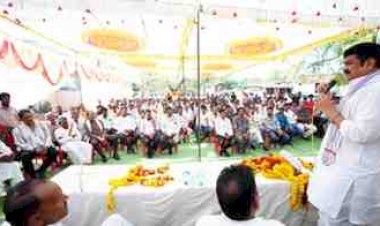 भाजपा सरकार ने बदली ग्रामीण अंचलों की तस्वीर, कांग्रेस ने तो सिर्फ वादे किए : गोविंद सिंह राजपूत-सुरखी में विकास की रफ्तार तेज, करोड़ों के कार्यों की सौगात लेकर पहुंचे खाद्य मंत्री