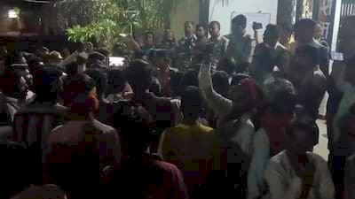 सनसनीखेज हत्याकांड:शिवपुरी में क्लिनिक संचालक की पीट-पीटकर हत्या, घर से घसीटकर ले गए हमलावर; परिजनों का चक्काजाम, 30 लोगों पर केस